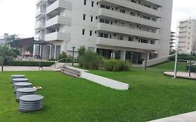 Departamento con seguridad 24hs, gym y pileta!